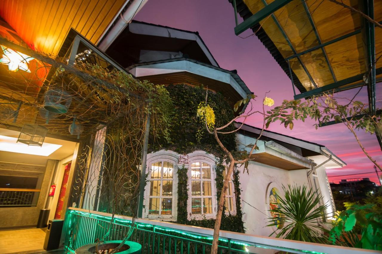 Hotel Oxville 3*