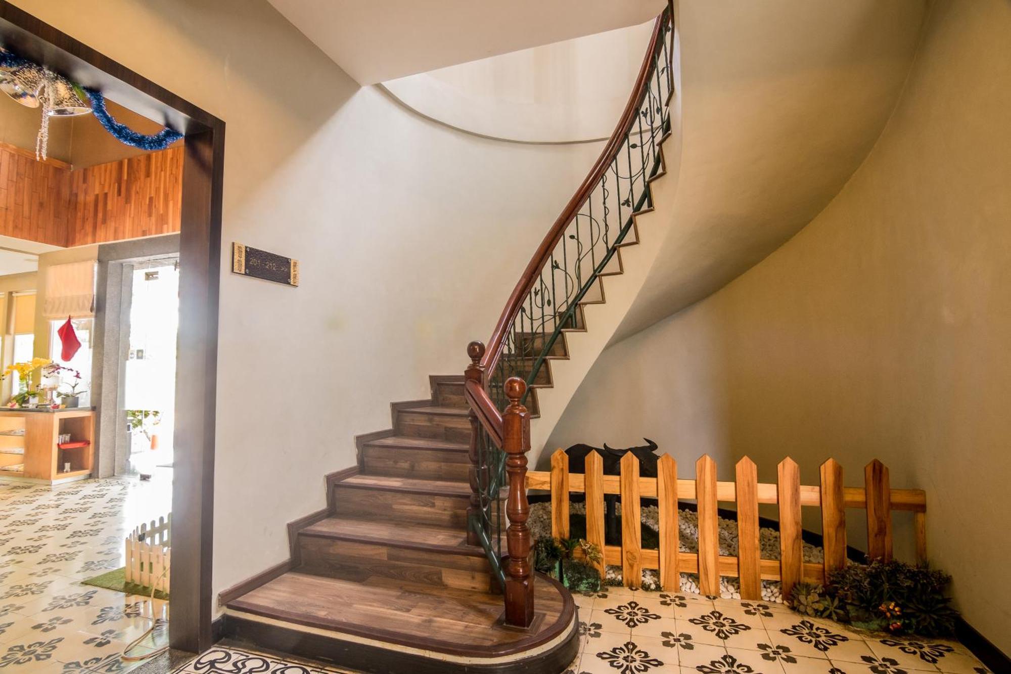 Oxville 3* Padang (Sumatra)