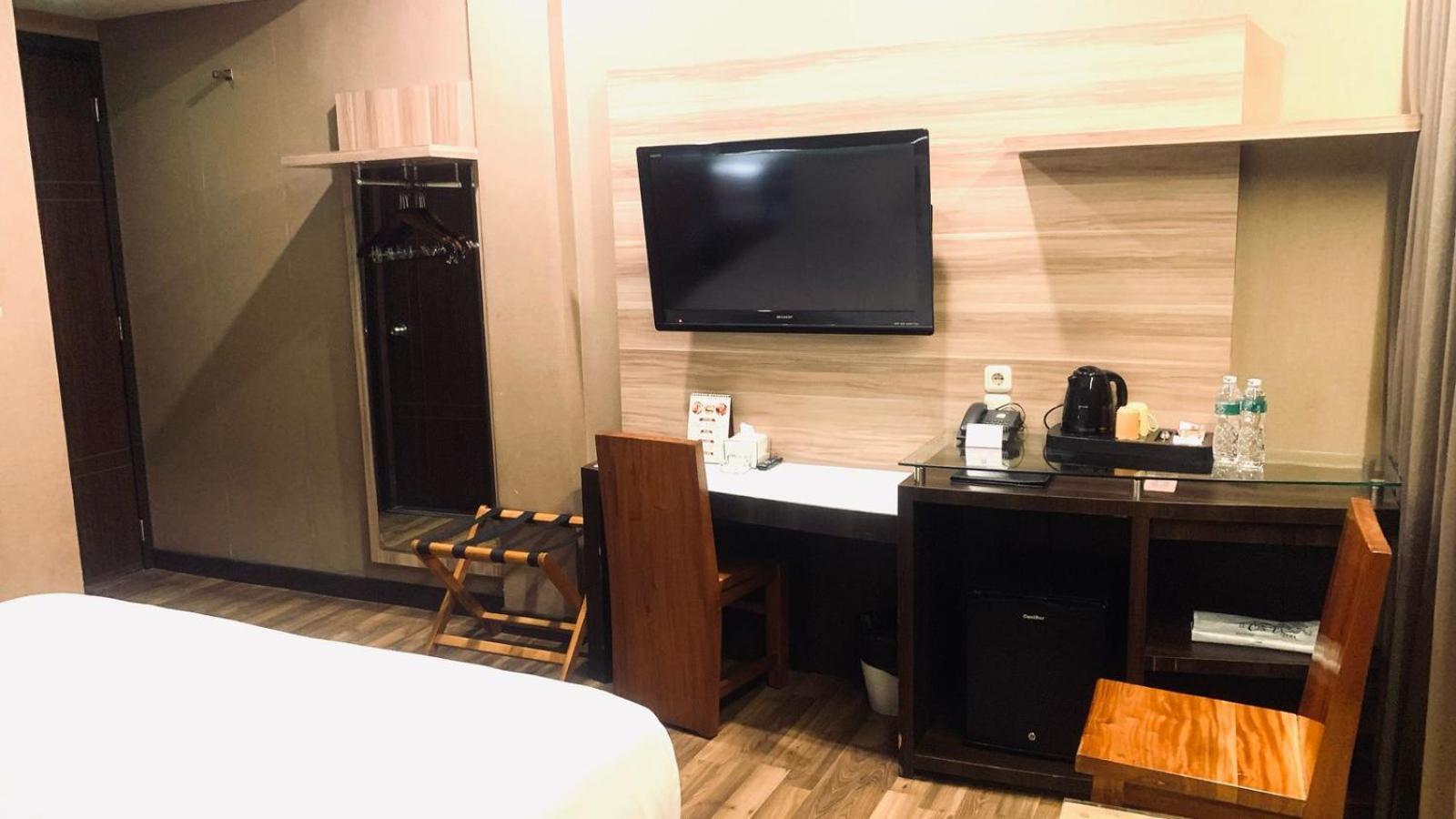 Oxville Hotel 3*
