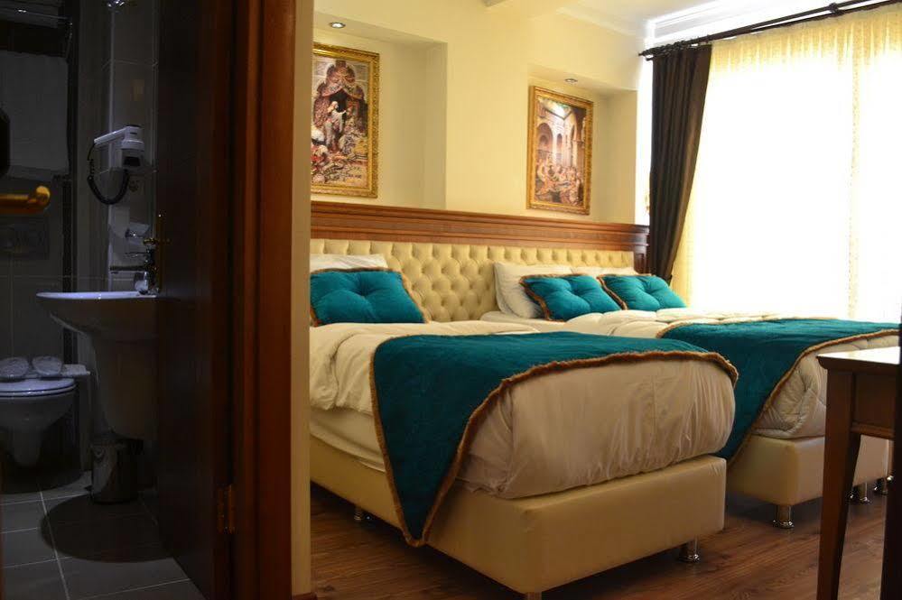 Oxville 3* Padang (Sumatra)