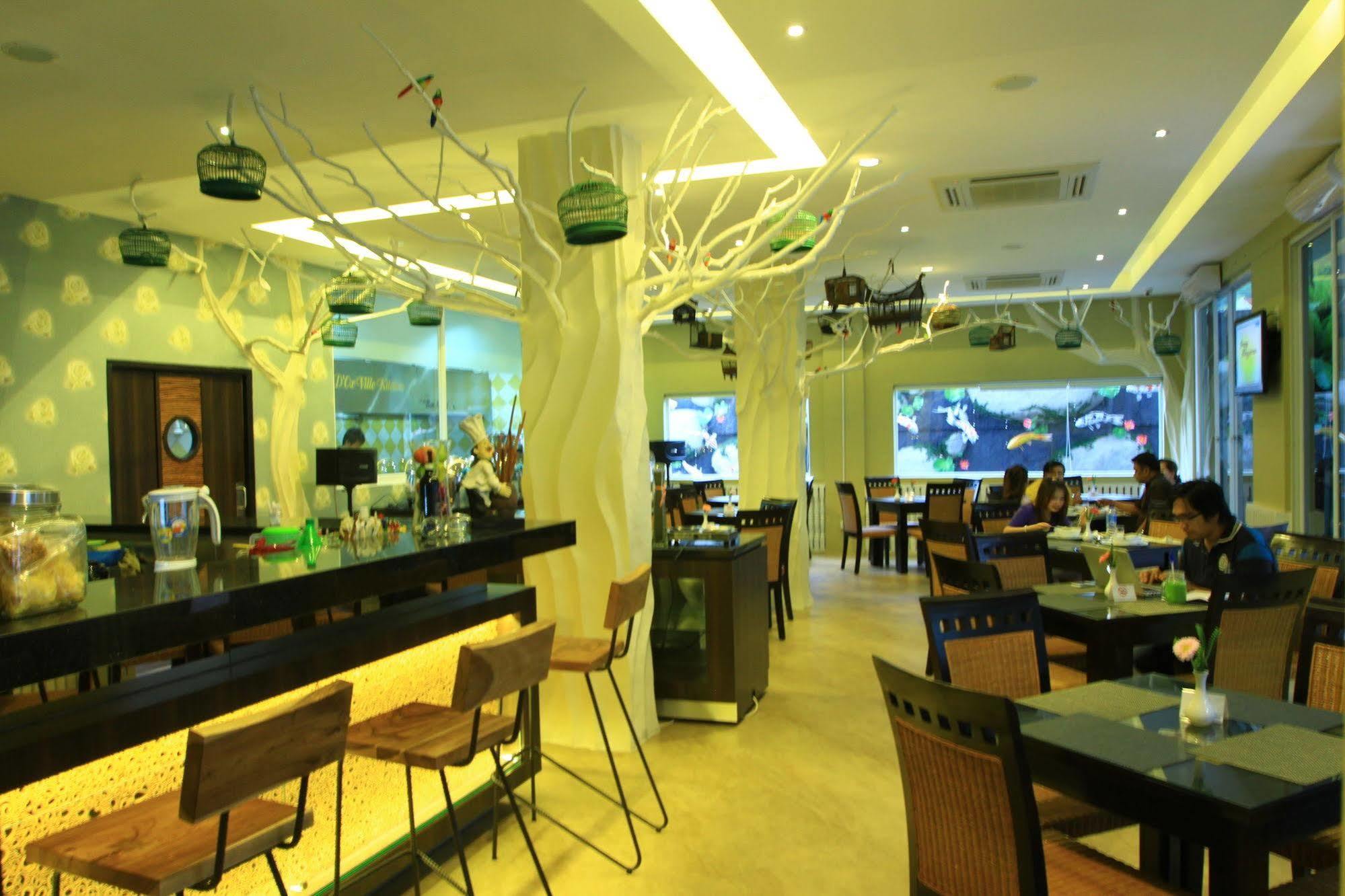 Hotel Oxville Padang (Sumatra)